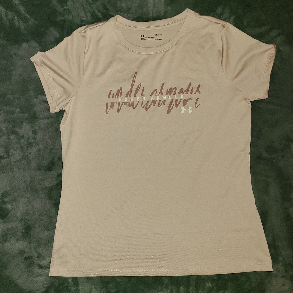 Under Armour T-shirt
